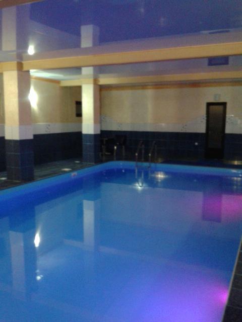 Boykivskiy Dvir Hotel Yasenitsa Zamkova Екстериор снимка