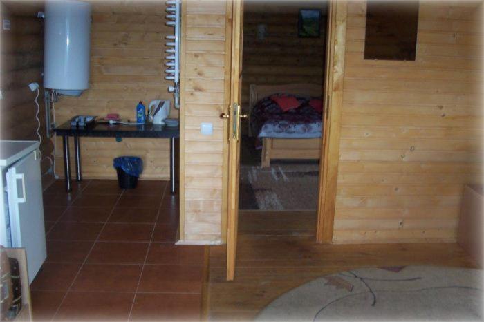 Boykivskiy Dvir Hotel Yasenitsa Zamkova Екстериор снимка