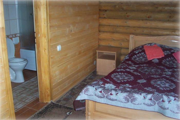 Boykivskiy Dvir Hotel Yasenitsa Zamkova Екстериор снимка